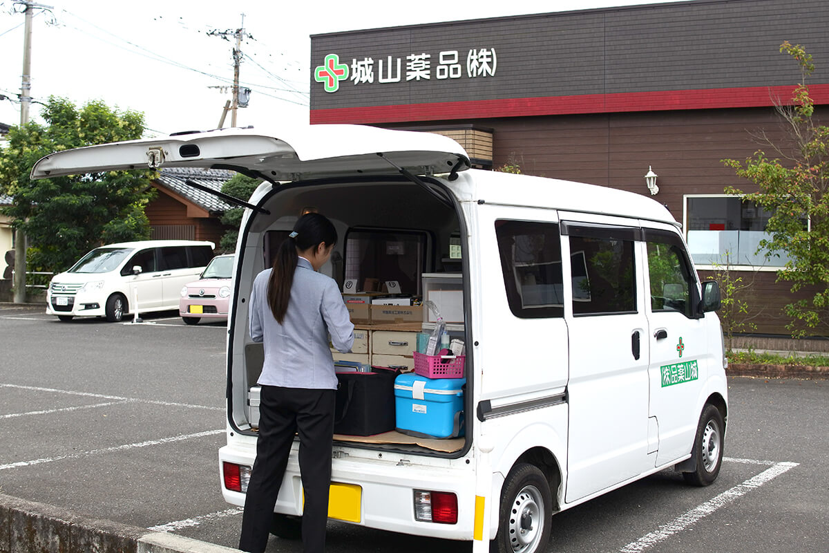 スタッフ　ミーティング～出発準備